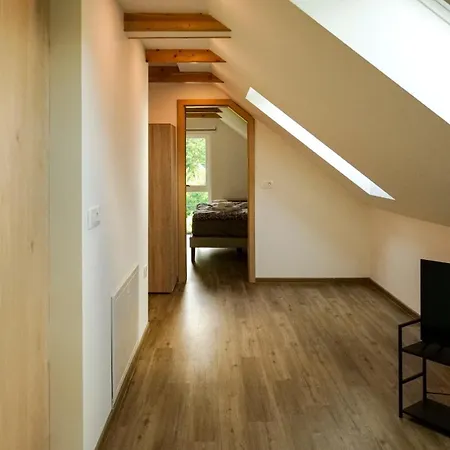 Apartmaji Pr' Mojci *