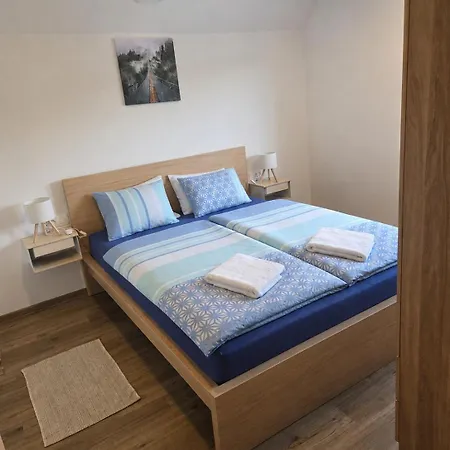 Apartmaji Pr' Mojci *